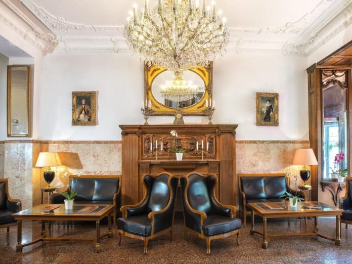 Hotel Berlin California Kurfürstendamm Doppelte Meilen bei Miles and More Hotels. 2.300 Meilen für 77 Euro im Hotel Berlin California Kurfürstendamm