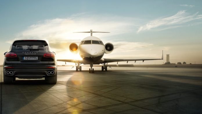 Lufthansa First Class Porsche Wenn du im September oder Oktober einen Mietwagen von Avis mieten möchtest, hast du die Möglichkeit, eine beträchtliche Anzahl von Meilen zu sammeln.