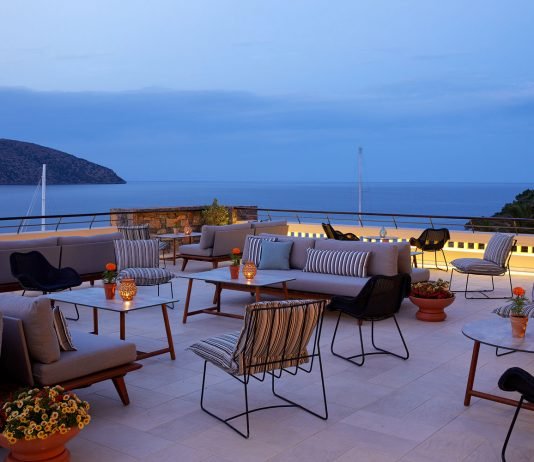 Wyndham Rewards Elite Staus: Weniger Nächte 2022 Wyndham Grand Crete Mirabello Bay Lobby Bar