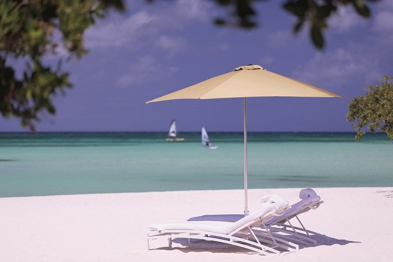 Da Ritz-Carlton ist etwa 10 Minuten vom Eagle Beach Aruba entfernt