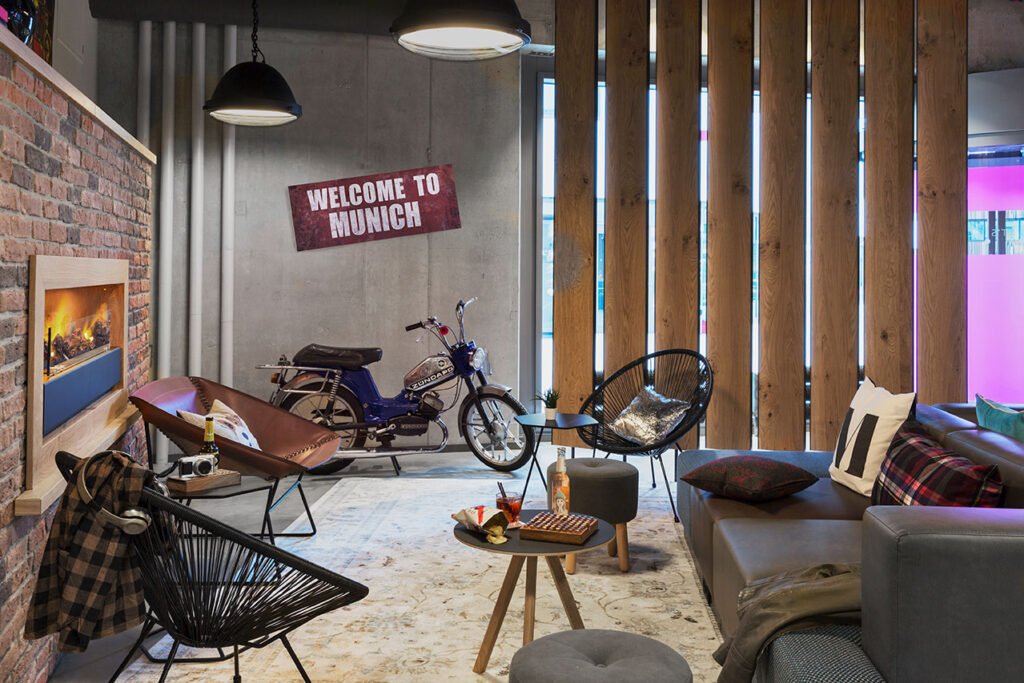 Wohnzimmer-Ecke, Moxy München Ostbahnhof