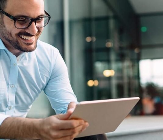 Statt Fliegen: Gratis Meilen mit e-rewards sammeln Online Umfragen Meilen e-rewards