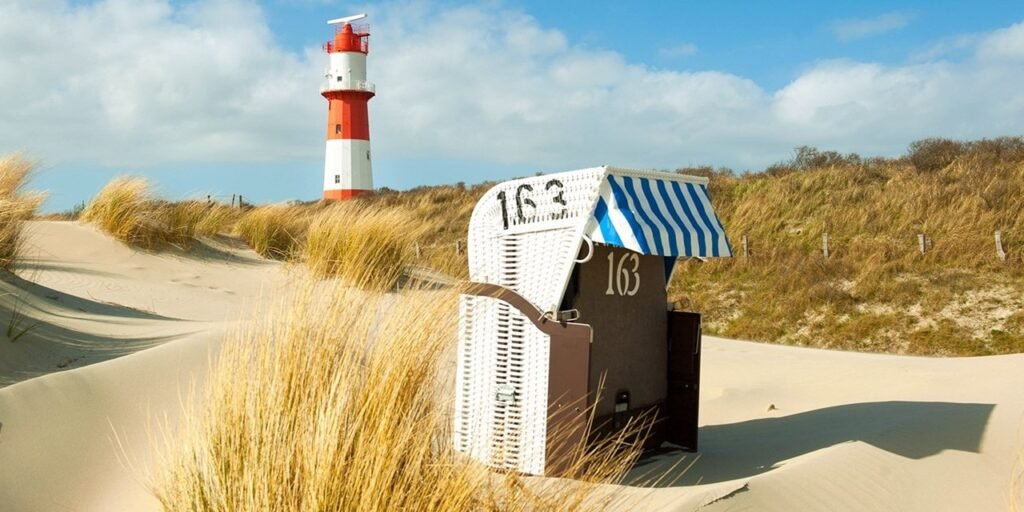 Borkum bietet naturbelassene Strände an der Nordsee 