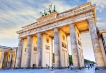 Reise Deals der Woche: Frankenhöhe, Berlin & Victoria Falls