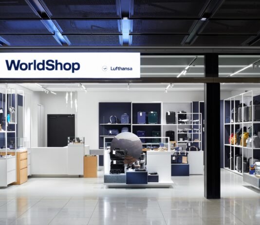 Miles & More Worldshop Gewinnspiel: Tolle Preise warten! Worldshop und Miles & More bieten dir die perfekte Gelegenheit, in dieser Weihnachtszeit bei einem besonderen Gewinnspiel mitzumachen! / © Miles & More GmbH