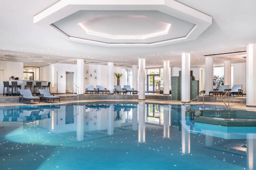 The Westin Grand München Pool