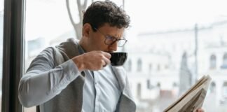 Mit einem WELT Abo 70.000 Miles & More Meilen sammeln Mit dieser Aktion kannst du 12 Monate lang WELT - gedruckt und digital lesen. Dazu bekommst du noch 70.000 Miles and More Meilen.