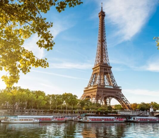 Air France Gewinnspiel: Deine Chance auf eine Reise nach Paris! Mit dem aktuellen Air France Gewinnspiel kannst du einen Hin- und RĂĽckflug in die Stadt der Liebe gewinnen.