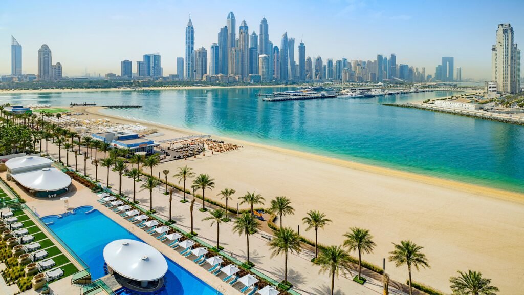 Hilton Dubai Palm Jumeirah Beach / Copyright © 2022 Hilton 