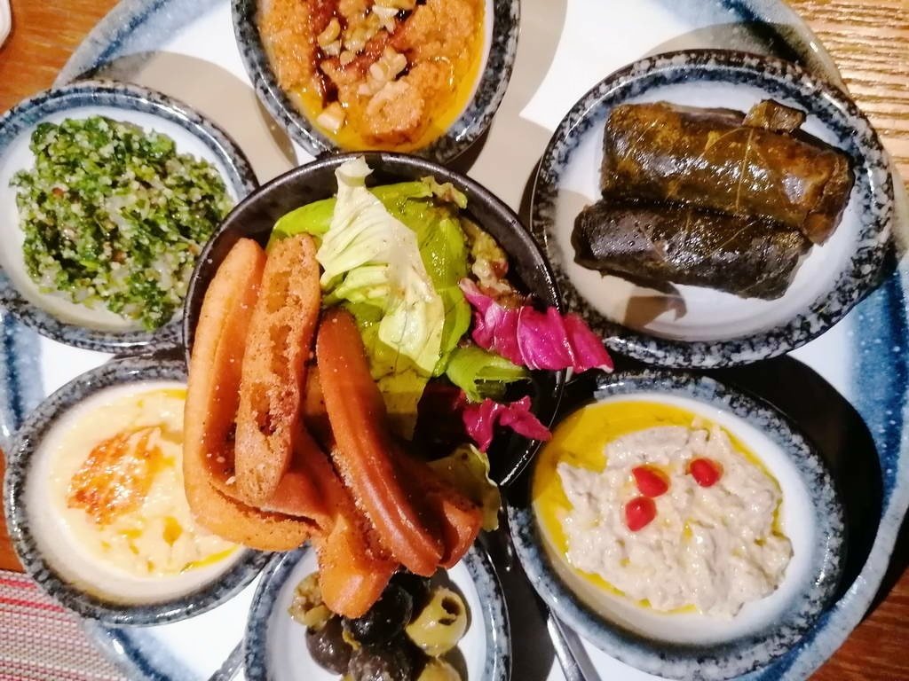 Dhigali: Restaurant Battuta