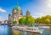 Die beliebtesten Urlaubsstädte in Deutschland Berliner Dom