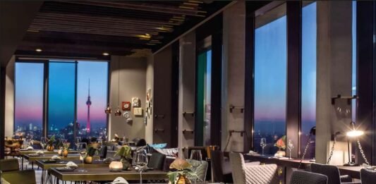 Miles & More Meilen in Wyndham Hotels sammeln Mit Wyndham Hotels schnell Miles & More Meilen sammeln / VIenna House by Wyndham Andels Berlin Restaurant