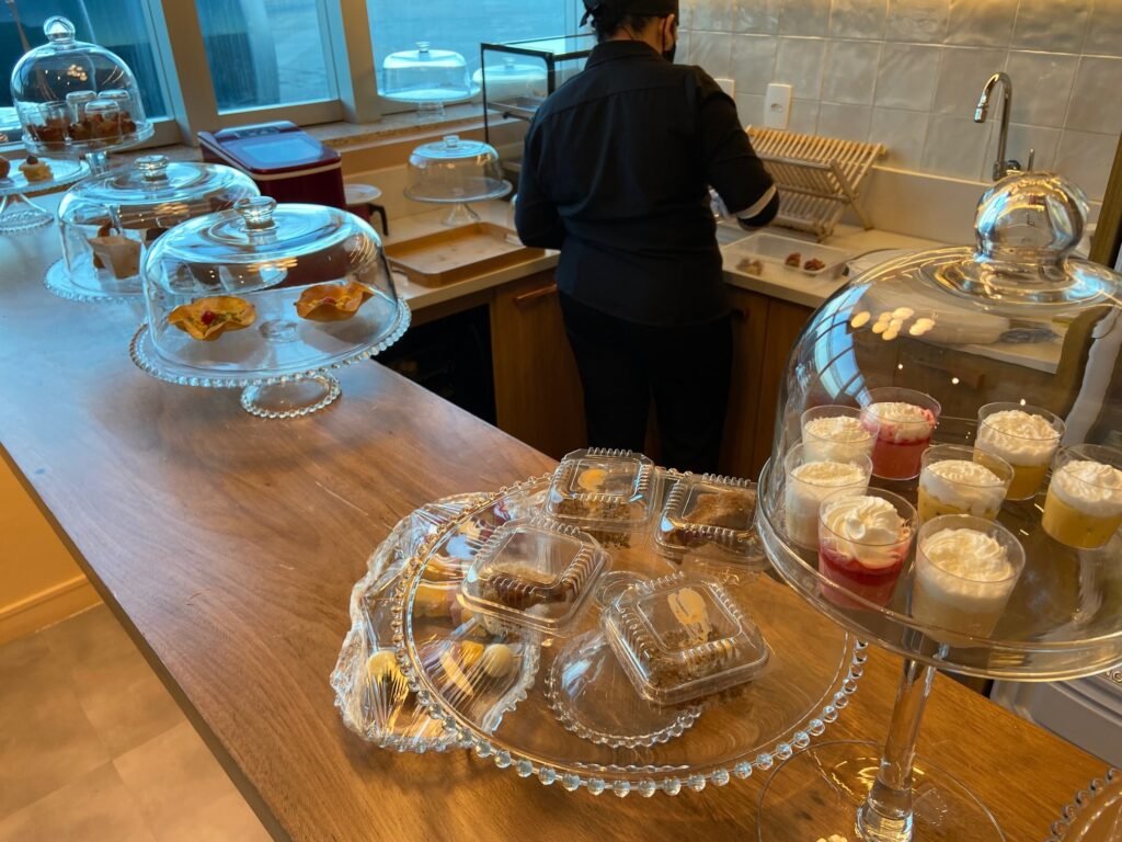 Tapas und Desserts in der Advantage VIP Lounge - Flughafen Santos Dumont, Rio de Janeiro