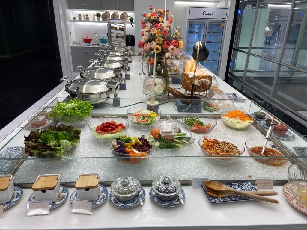 The Coral Executive Lounge - DMK Flughafen / Buffet