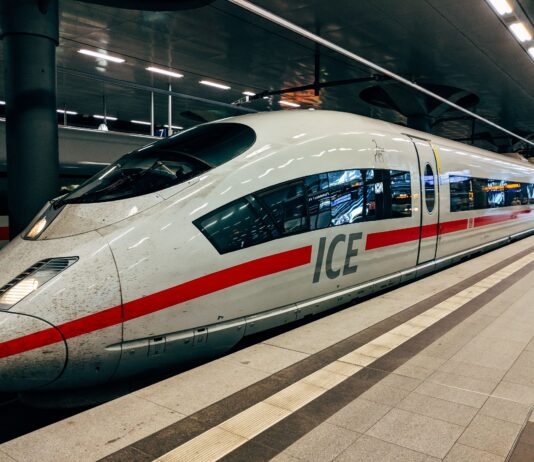 Fahrgastrechte der Deutschen Bahn: Wenn der Zug Verspätung hat Fahrgastrechte der Deutschen Bahn / Bild: Markus Winkler - Unsplash