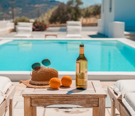 Doppelte Freude: Sonne und Meilen sammeln mit Lufthansa Holidays! Die Sonne strahlt und die Reiselust klopft an deine Tür? Dann ist es Zeit, sich mit Lufthansa Holidays auf den Weg zu machen! / Bild: Karol Chomka - Unsplash