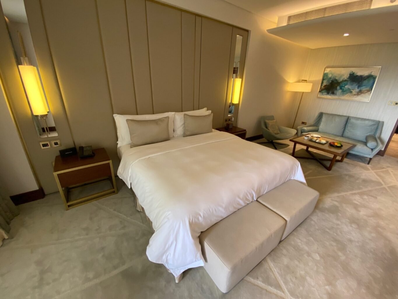 Deluxe Gästezimmer Al Messila Resort + Spa Doha Kingsize Bett