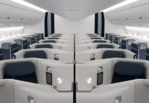 Air France: Neue Sitze für alle Klassen im Airbus A350 Air France setzt die Einführung ihres neuen Reisestandards in der Business-, Premium Economy- und Economy-Kabine fort, der ein Höchstmaß an Komfort und Technologie bietet.