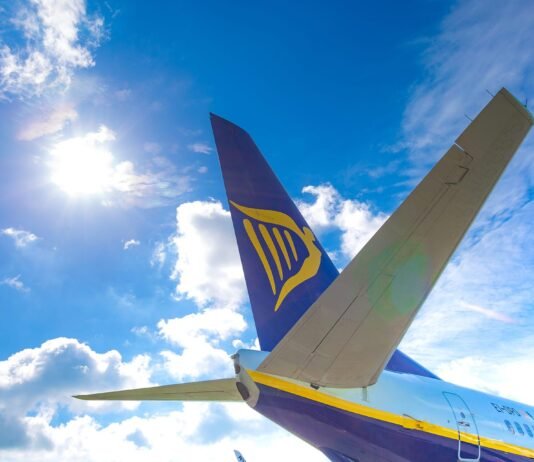 Ryanair: Petition zum Schutz von Fluggästen Ryanair hat offiziell bestätigt, dass über 600.000 Passagiere die Petition "Protect Passengers: Keep EU Skies Open" unterzeichnet haben. Sobald die Petition von Ryanair eine Million Unterschriften erreicht, wird die Fluggesellschaft sie der EU-Kommission übergeben. / Bild: Ryanair.com