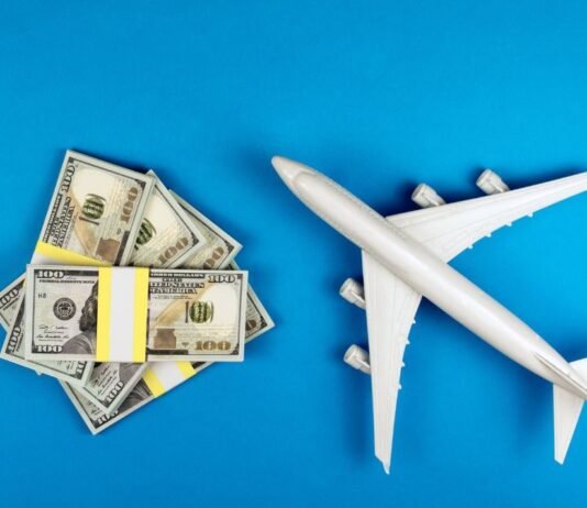 Günstige Flugtickets: Clevere Tipps für smartes Reisen Hier stellen wir dir einige durchdachte Strategien vor, mit denen du günstige Flugtickets ergattern und deine Reisen intelligenter planen kannst.