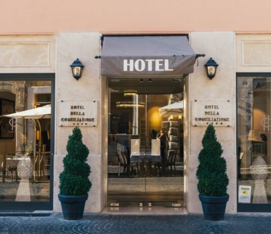 LAST CALL: IHG One Rewards: Spare 15% in neuen Hotels IHG One Rewards setzt seine neue Aktion fort, die einen 15% Rabatt in ausgewählten neuen Hotels bietet.