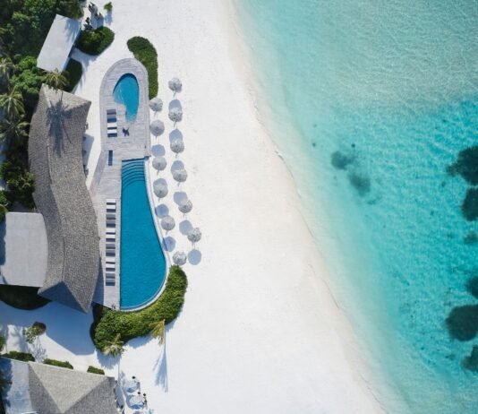 Malediven Geheimtipp: Le Méridien Maldives Resort & Spa Le Méridien Maldives Resort & Spa Velaa Pool