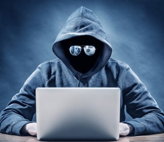 Achtung vor Betrugsversuchen bei Flugreisen In der Vorweihnachtszeit, wenn die Reisepläne für das kommende Jahr geschmiedet werden, möchten wir euch auf betrügerische Webseiten hinweisen.