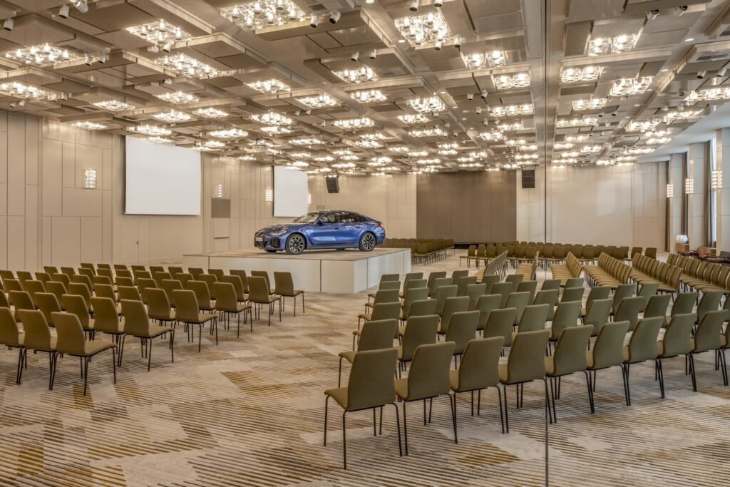 München Marriott Hotel City West - Ballroom 1, 2, 3 Car Presentation