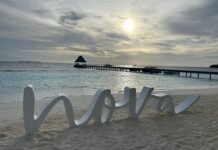Wie ist das Nova Maldives? Das Hotel Nova Maldives bietet paradiesische Strände und luxuriöse Entspannung im Indischen Ozean.