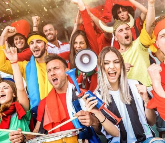 Lufthansa Europameisterschaft Gewinnspiel Die Europameisterschaft 2024 steht vor der Tür und Lufthansa hat sich ein besonderes Gewinnspiel ausgedacht. Sei dabei und gewinne!