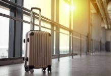 Neue Regeln für Handgepäck in Europa – Das musst du wissen Seit dem 1. September 2024 gelten in Europa neue Regeln für das Handgepäck auf Flugreisen. Erfahre hier, welche neuen Regelungen es gibt.