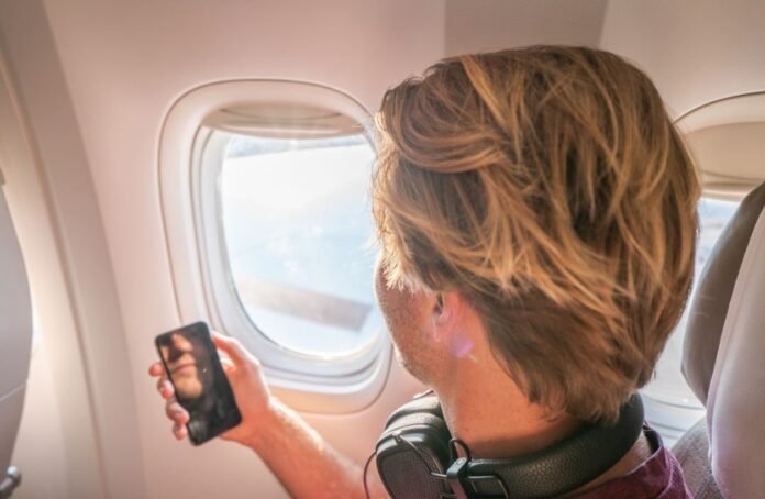 Wlam_am_Bord-min Ab 2025 führt Air France schrittweise ein kostenloses Ultra-Highspeed-WLAN in all ihren Flugzeugen ein. Was genau das für dich bedeutet, erfährst du hier.
