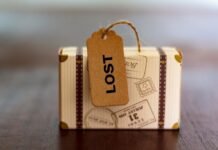 Mehr Entschädigung bei Gepäckverlust und Unfällen Die Europäische Union plant eine wichtige Änderung im Luftverkehr, die Passagieren zukünftig eine höhere Entschädigung bei Gepäckverlust und Unfällen sichern soll.