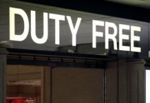 Verdopple deine Vorteile: Das bietet dir Qatar Duty Free Stell dir vor, du gehst shoppen oder genießt ein Essen bei Qatar Duty Free und verdienst dabei doppelte Prämienpunkte.