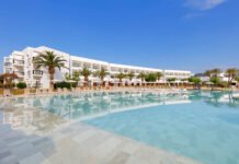 Palladium Resorts Teil von Wyndham: All-Inclusive-Urlaub buchen Palladium Resorts Teil von Wyndham: 5 All-Inclusive-Hotels der Palladium Hotel Group auf Ibiza und Menorca erweitern das Wyndham-Portfolio. Bild: Grand Palladium Select Palace Ibiza - Swimming Pool