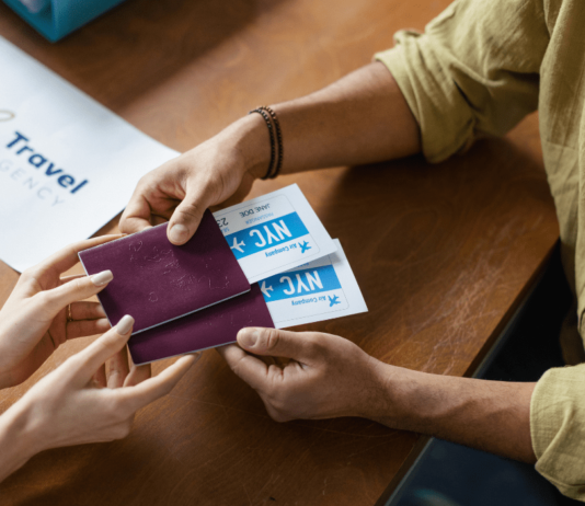 Lufthansa City Center Reisebüro: Doppelte Meilen mit Chamäleon Lufthansa City Center Reisebüro: Buche bis 31. Mai und sichere dir 5.000 zusätzliche Miles & More Meilen für deinen Sommerurlaub 2025.