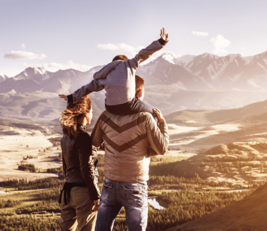 Wohin geht die Reise 2025 fĂĽr PAYBACK Kunden? Auch 2025 bleibt die Reiselust groĂź: Trotz wirtschaftlicher Unsicherheiten planen 74 % der PAYBACK Kunden mindestens eine Reise.