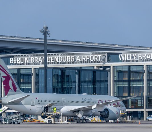 Qatar Airways erweitert ihre Verbindungen von Berlin nach Doha Ab Juli 2025 wird Qatar Airways drei tägliche Flüge zwischen Berlin und Doha anbieten. (c) Günter Wicker Flughafen Berlin Brandenburg
