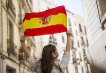 Neue Regeln für Touristen in Spanien – das musst du wissen! Planst du eine Reise nach Spanien? Dann solltest du dich über die neuen Regeln für Touristen in Spanien informieren, die ab 2025 gelten.