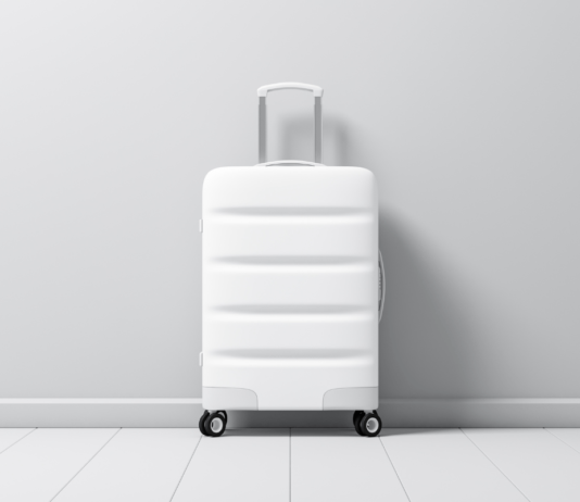 KLM nutzt Apple „Wo ist?“ für Gepäcksuche KLM ermöglicht es, dein AirTag oder Apple „Wo ist?“ zu teilen, um den Standort deines Koffers schneller zu finden.