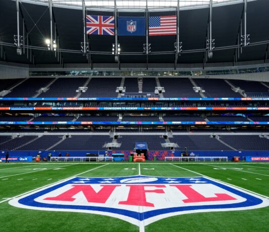 Marriott Bonvoy Super Bowl Gewinnspiel: Eine Nacht im Levi’s Stadium erleben Mit den Keysakes eine Nacht im Levi’s Stadium gewinnen und das größte Football-Event hautnah erleben. Copyright © Marriott International