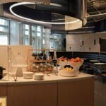 Lufthansa eröffnet modernisierte Lounge in Stuttgart Die Lufthansa Lounge am Flughafen Stuttgart öffnet am 16. Dezember 2025 nach umfassender Renovierung wieder.