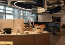 Lufthansa eröffnet modernisierte Lounge in Stuttgart Die Lufthansa Lounge am Flughafen Stuttgart öffnet am 16. Dezember 2025 nach umfassender Renovierung wieder.