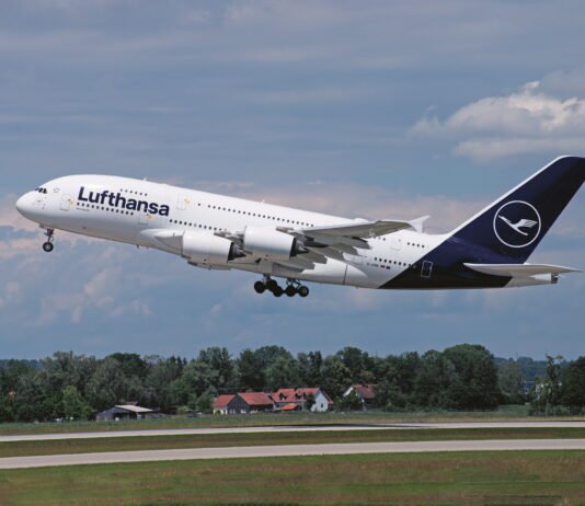 Lufthansa rüstet die Business Class im A380 auf Neue Sitze bringen mehr Komfort, Privatsphäre und direkten Gangzugang auf der Langstrecke.