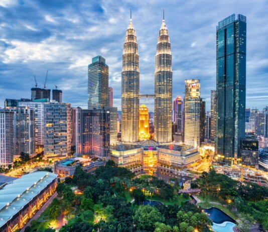 Lufthansa plant Direktflug nach Kuala Lumpur Lufthansa plant eine neue Verbindung nach Kuala Lumpur und erweitert damit ihr Streckennetz in Südostasien.