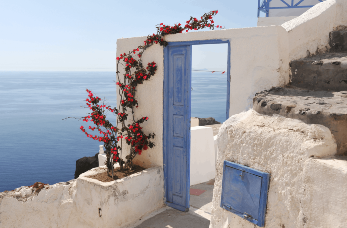 Bis zu 150 DISCOVERY Dollar extra für Aufenthalte in Griechenland nach Registrierung.