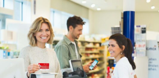 PAYBACK Punkte mit Sparkassen-Card jetzt auch bei dm Bei dm lassen sich jetzt PAYBACK Punkte automatisch beim Bezahlen mit der Sparkassen-Card sammeln.