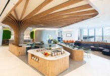 In Frankfurt eröffnet SkyTeam eine neue Lounge im Terminal 3 SkyTeam eröffnet neue Lounge in Frankfurt Terminal 3. Das erwartet dich bei Ausstattung, Essen und Zugang im neuen Bereich. © SkyTeam