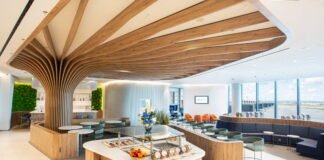 In Frankfurt eröffnet SkyTeam eine neue Lounge im Terminal 3 SkyTeam eröffnet neue Lounge in Frankfurt Terminal 3. Das erwartet dich bei Ausstattung, Essen und Zugang im neuen Bereich. © SkyTeam