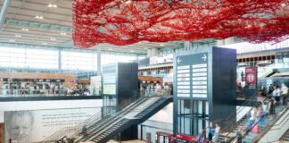 Neuer BER-Buchungsservice startet für Flugvergleich und Buchung Neuer BER-Service bündelt Flugvergleich und Buchung an einem zentralen Ort. Bild: © Anikka Bauer / Flughafen Berlin Brandenburg GmbH